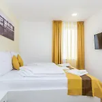 2 Bedroom Stunning In * 푸나트