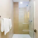2 Bedroom Stunning In 아파트