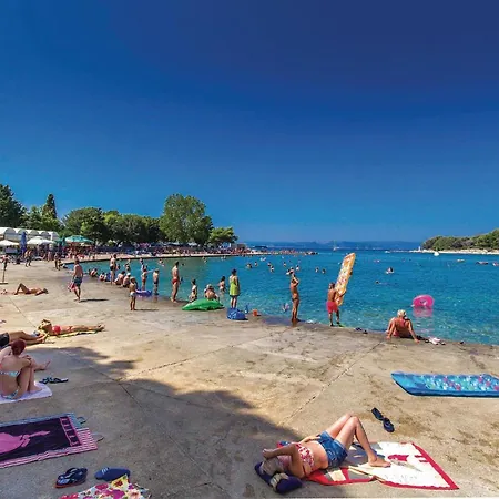 Stunning Apartment In Punat With Wifi Apartamento *