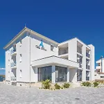 2 Bedroom Stunning In Apartmán